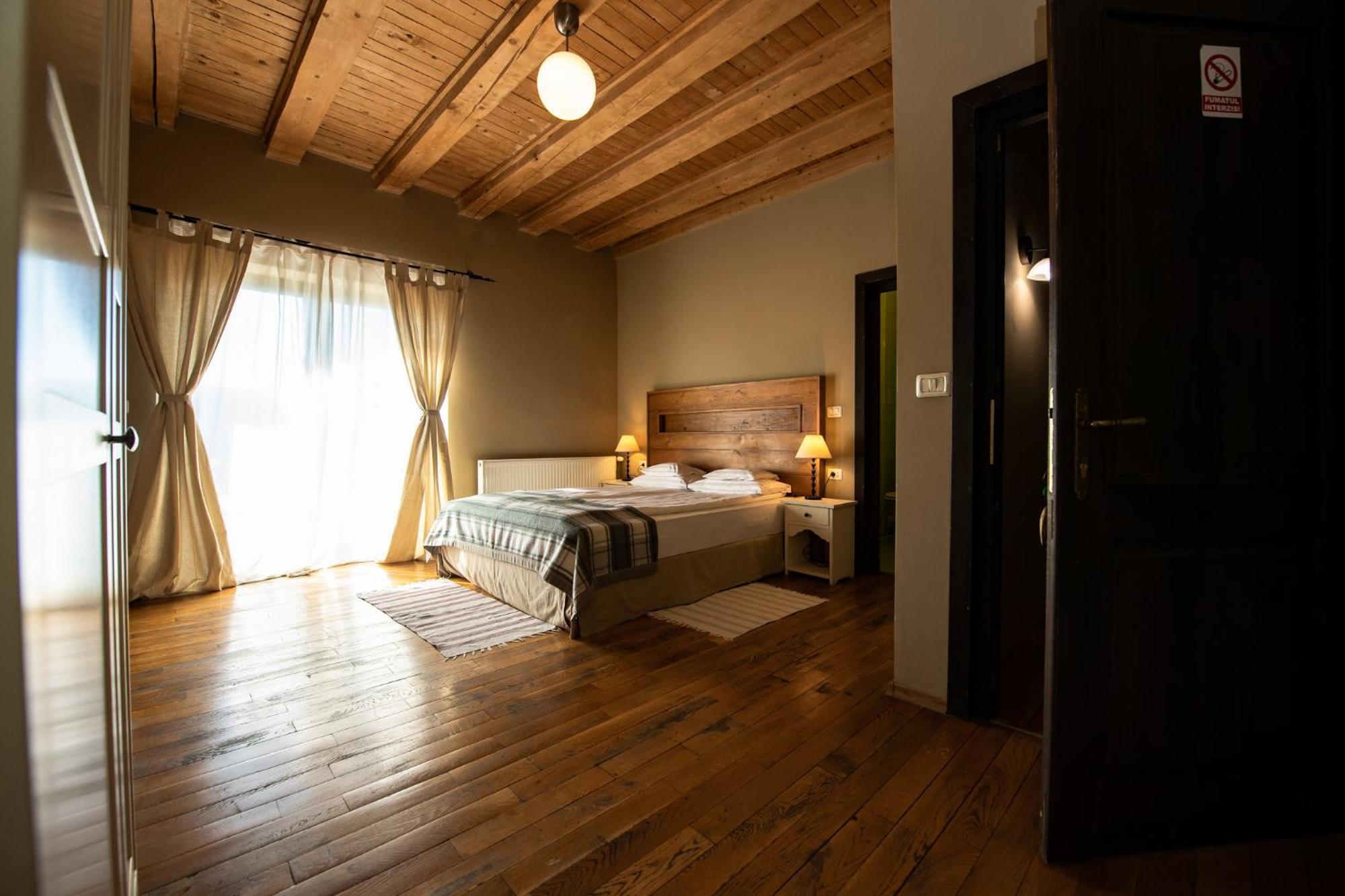 Bucovina Lodge Pension バマ エクステリア 写真